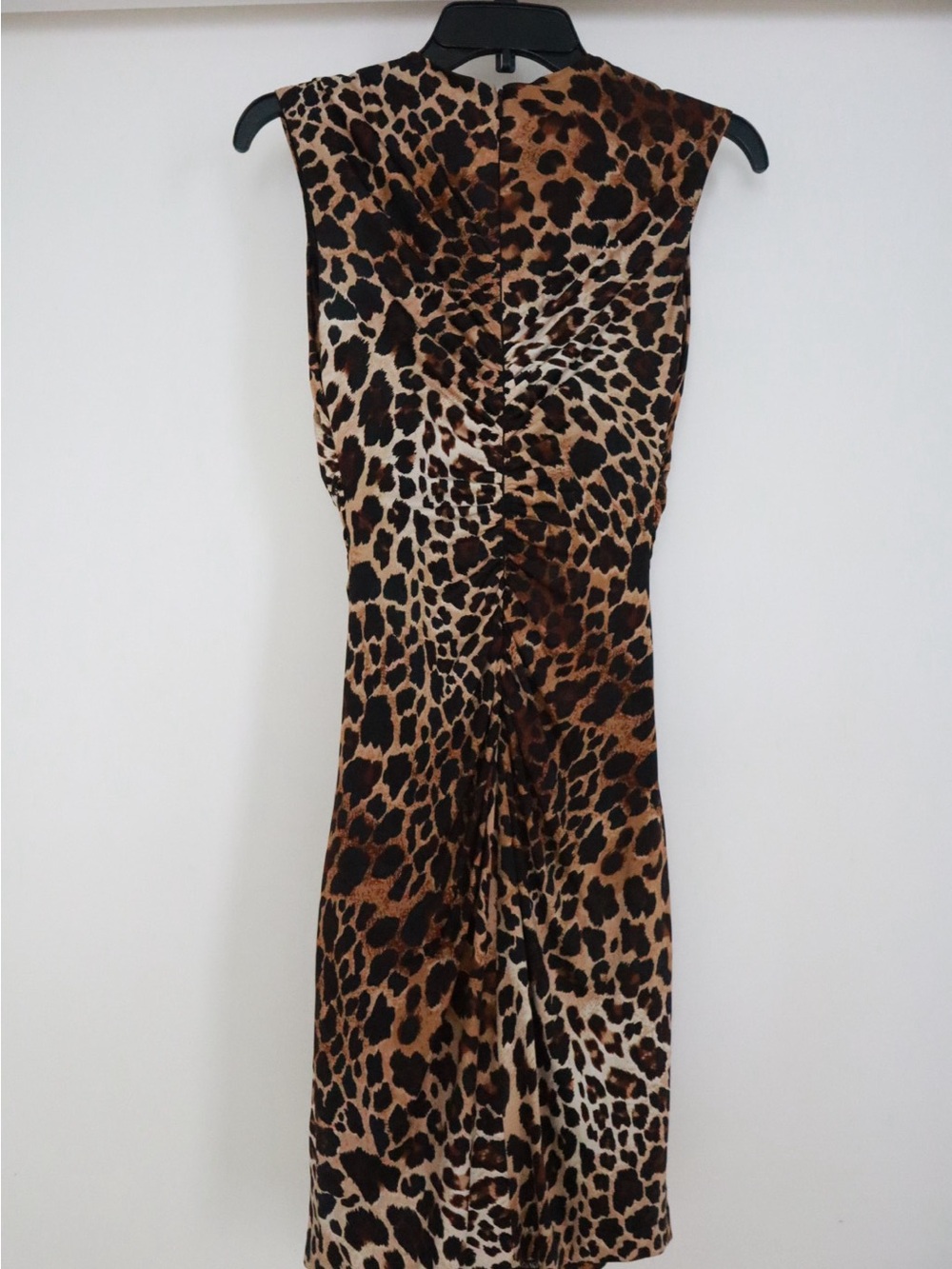 Cache Leopard-Print Keyhole Midi Dress - Picture 4 of 5